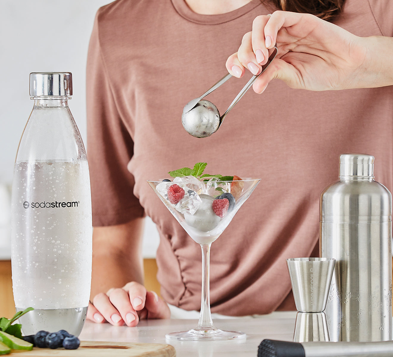 Sodastream Mixology Kit & Sparkling Cocktail Recipe Book Bundle