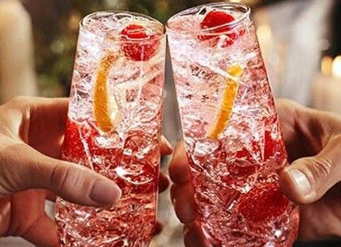 Mix and Mingle: 8 Sparkling Cocktail Recipes Spark your guests